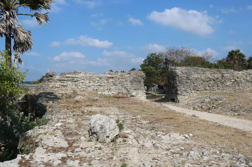 Kayts Island Fort, Sri Lanka